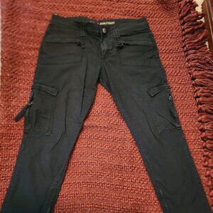 Chelsea & Violet Skinny Cargo jeans sz 29